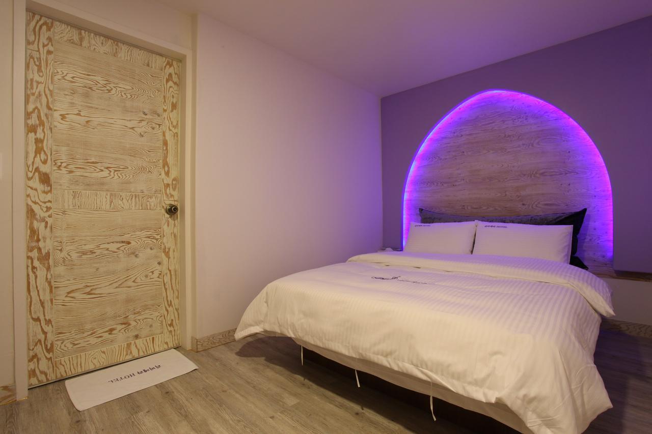 Riviera Motel Коян Экстерьер фото